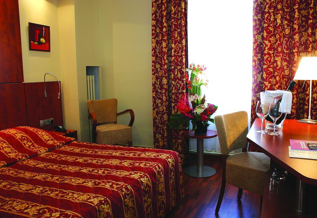 Les Berceaux Hotel Epernay Bilik gambar