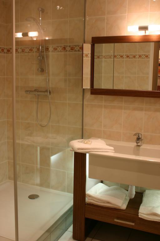 Les Berceaux Hotel Epernay Bilik gambar